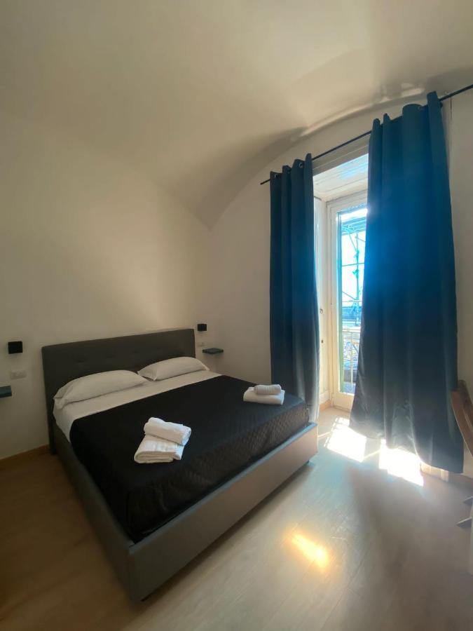 Maison Dante Napels Buitenkant foto